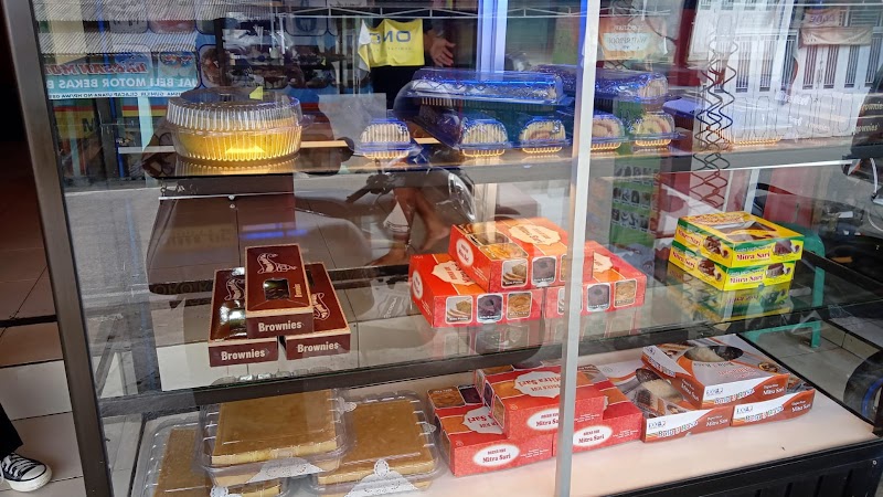 Menggigit Kue Berkualitas di Jantung Cilacap
